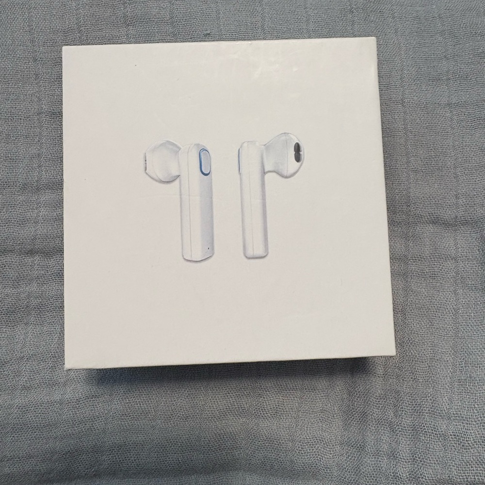 Apple Wireless White Earbuds